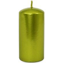 Zelená jednofarebná sviečka valcového tvaru.