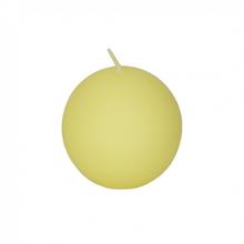 Matná guľa sviečka v krémovej farbe citrína.