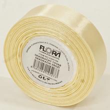 Satenová stuha v krémovej farbe, šírka 20 mm, dĺžka 15 m.