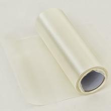 Satenová rolka v krémovej farbe, 16 cm x 6 m.