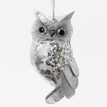 Strieborná sova na vianočnú dekoráciu.