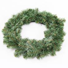 Umelý veniec z čečiny s priemerom 40 cm.