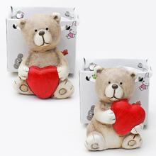 Keramický medvedík srdce v krabičke.