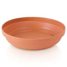 Terakotová miska s priemerom 14,5 cm a výškou 3,5 cm.