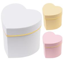 Darčeková krabička na kvety v tvare srdca, mix farieb.