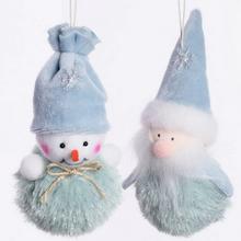 Záves snehuliak a Santa v zelenom mixe.