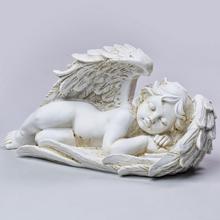 Ecru anjel ležiaci s krídlami