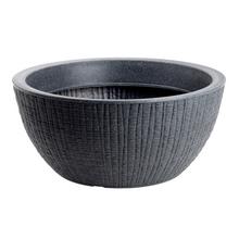 Misa Barceo v čiernej farbe s textúrovaným povrchom.