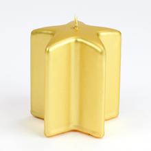 Zlatá vianočná sviečka v tvare hviezdy.