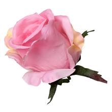 Umelá ruža v ružovej farbe s priemerom 8 cm.