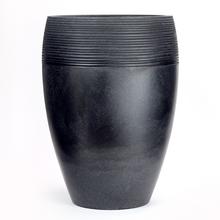 Obal LINEO v čiernom granitovom dizajne.