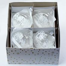 Sada sklenených vianočných guľí v bielej farbe s dvoma vzormi.