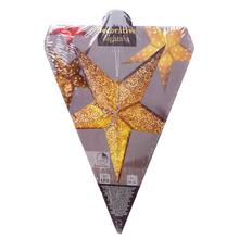 Biela LED hviezda s dekoratívnym osvetlením.