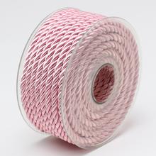 Ružová šnúra s priemerom 5 mm a dĺžkou 15 m.