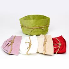 Obal menčest v mixe farieb.