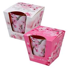 Sviečka s vôňou čerešňových kvetov v sklenenom obale.