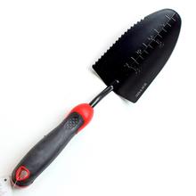 Široká lopatka s bočnými zúbkami, 325mm.