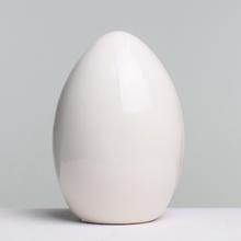 Biele porcelánové vajce