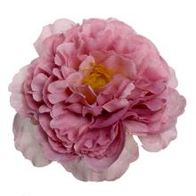 Umelá pivónia v svetloružovej farbe s priemerom 8 cm.