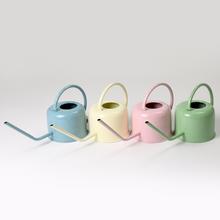 Kovová krhlička v mixe farieb s objemom 1100ml.