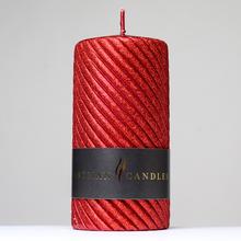 Červená vianočná sviečka s glitrom