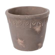 Cementový obal hnedý s dekoratívnym vzorom.