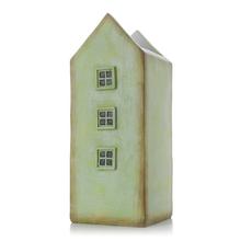 Zeleno-hnedý domček z poly materiálu.