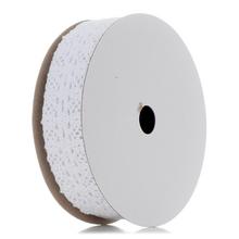 Biela čipka na rolke, šírka 2,8 cm, dĺžka 5 yardov.