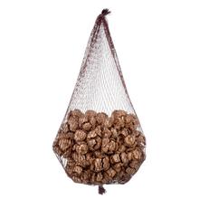 Súprava sušených šišiek cyprysu v zlatej farbe.