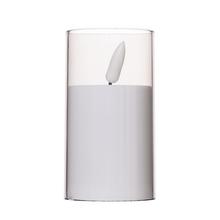 LED sviečka v tube s bielym plameňom.