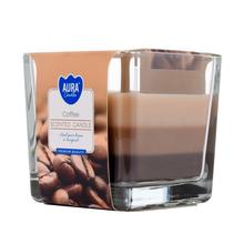 Aromatická sviečka s vôňou kávy v sklenenom obale.