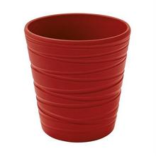 Červený obal na orchideu s hladkým povrchom.