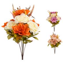 Kytica umelých kvetov s ružami a dahliami v mixe farieb.