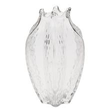 Sklenená váza s jedinečným dizajnom, výška 23 cm.