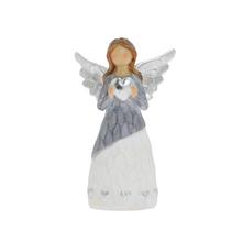 Dekoračný anjel so srdcom v sivobielej farbe.