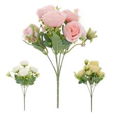 Kytica umelých ruží v mixe farieb.