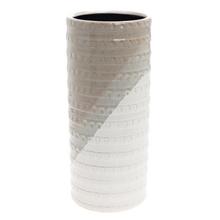 Trojfarebný keramický obal v hnedej farbe.