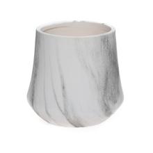 Obal na kvetináč s mramorovým vzorom v bielo-čiernej farbe.
