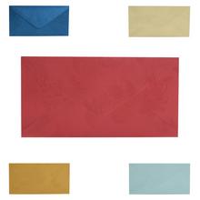 Obálky v mixe farieb, rozmer 22x11 cm, balenie po 10 kusoch.