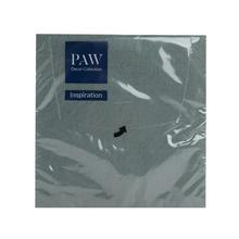 Servítky s kvetinovým vzorom v svetlozelenej farbe.