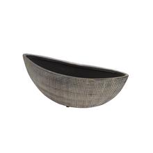 Keramická loďka s textúrou, ideálna na kvety.