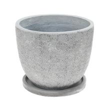 Kvetináč s antickým vzorom v bielej farbe.