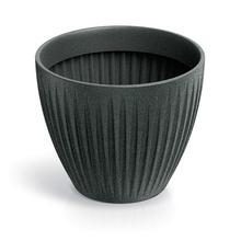 Čierny granitový obal na kvety s okrúhlym tvarom.