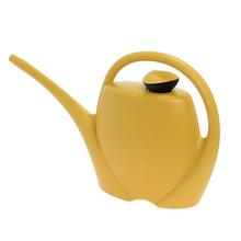 Žltá krhlička s dlhým zobákom a praktickým viečkom.