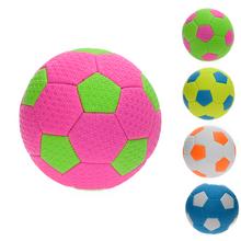 Futbalová lopta v mix farbách.