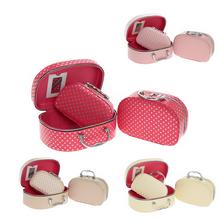 Kufrík na doplnky srdiečka v mix farbách.