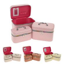 Kufrík na doplnky srdiečka v mixe farieb.