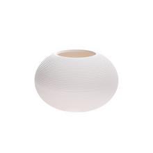 Biela keramická váza na suché aranžovanie