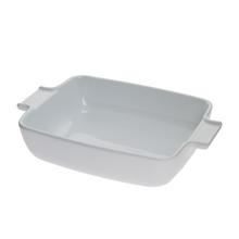 Biela porcelánová misa s rozmermi 33,5x23x7,5 cm.