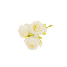 Umelé biele ruže v balení po 24 kusoch.